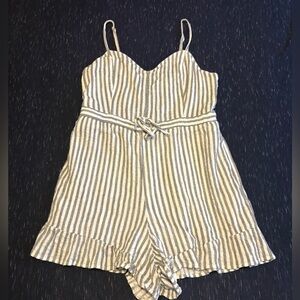 American Eagle Romper